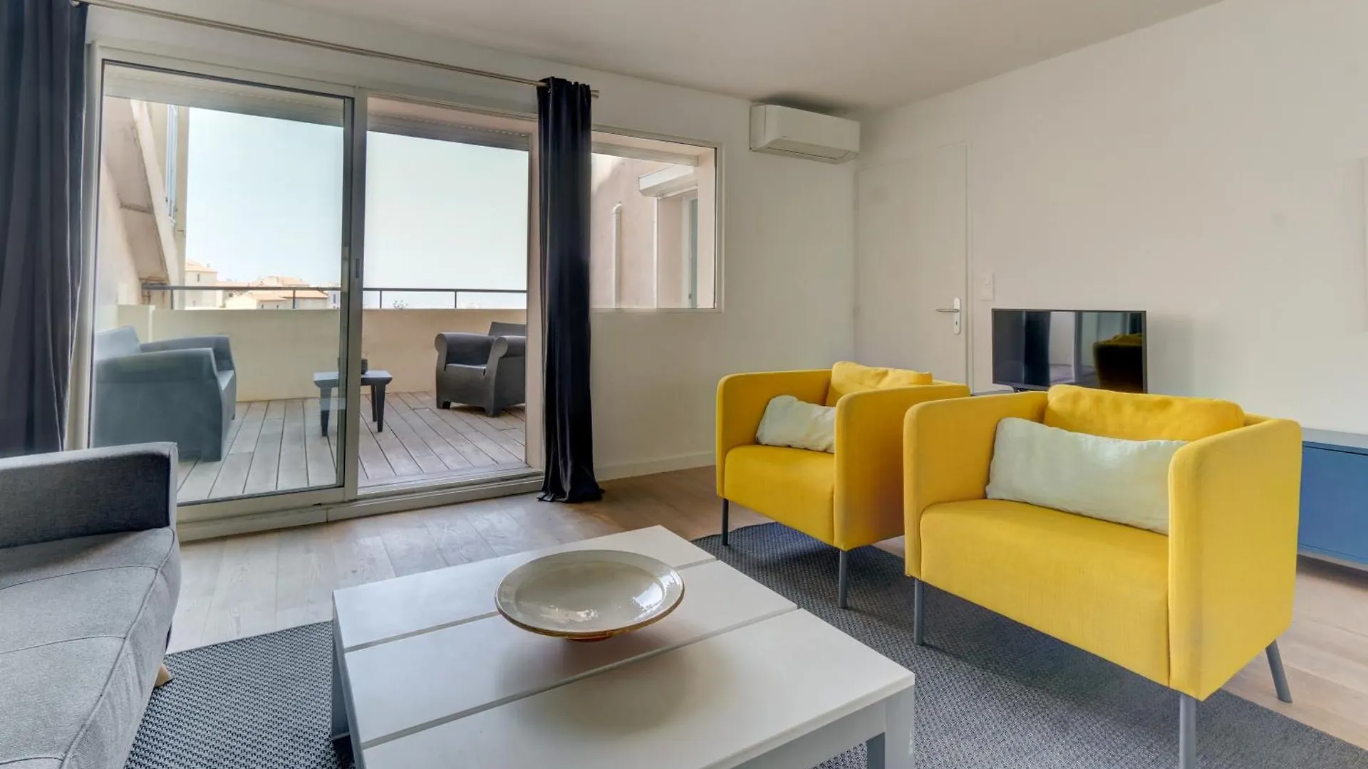 马赛Magnifique T2 - Superbe Terrasse & Climatisation - Les Freres De La Loc'公寓